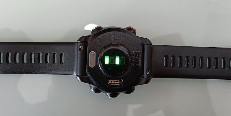 green light on the back of apple watch